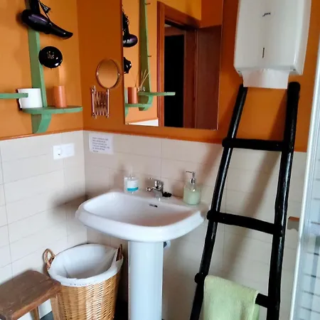 Holiday home El Montaraz De *